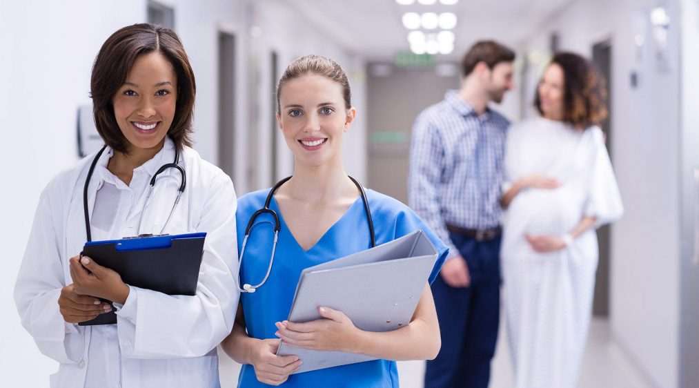 Difficulties in Teaching Diagnostic Reasoning in the Digital Age: the Critical Role of the Teacher-Clinician Mentor