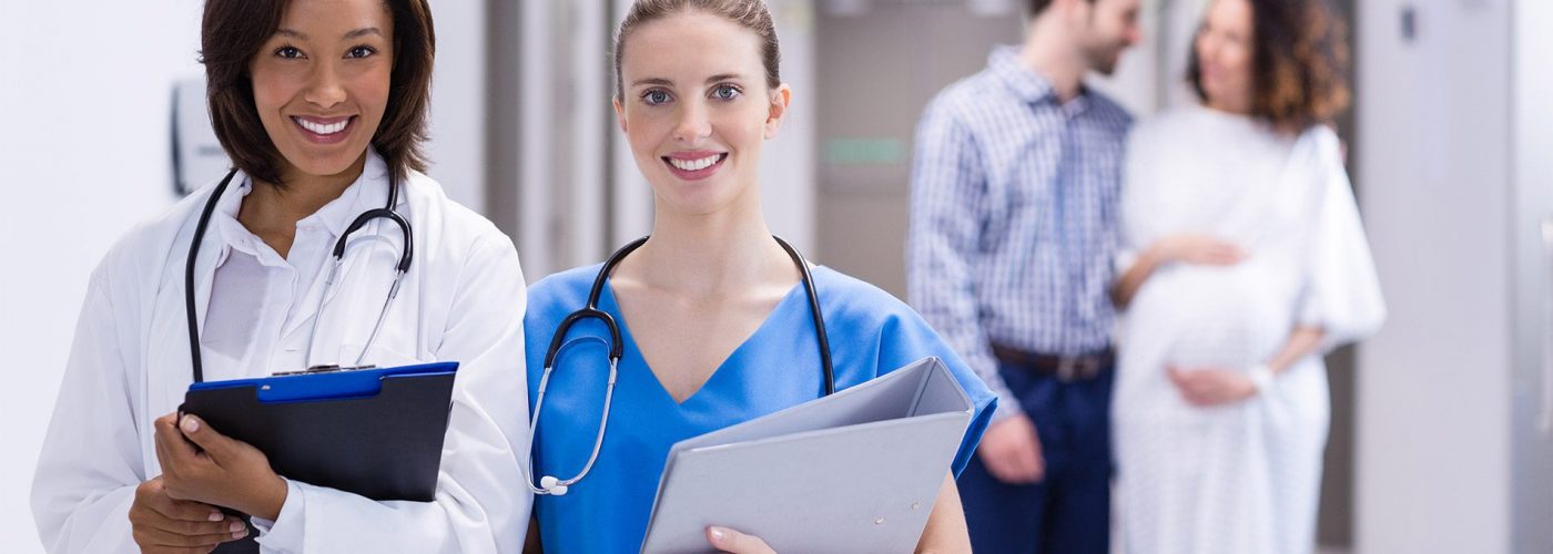 Difficulties in Teaching Diagnostic Reasoning in the Digital Age: the Critical Role of the Teacher-Clinician Mentor